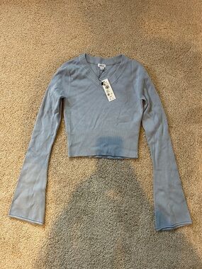 Garage Light Blue V-Neck Ribbed Cropped Sweater